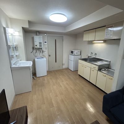 入居後すぐに使える、キッチンと洗濯機・冷蔵庫のあるお部屋